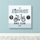 Der Goonies Bike Club U.S.A. Leinwanddruck (Insitu (Holzboden))