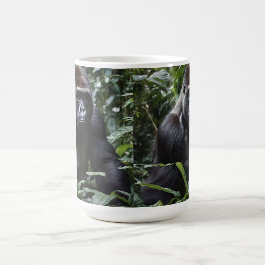 Der Gorilla-König in Mitternacht: Der Monarch des  Kaffeetasse (Mittel)