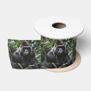 Der Gorilla-König in Mitternacht: Der Monarch des Satinband
