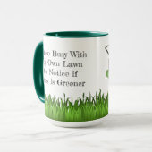 Der Gras ist keine grünere Tasse. Tasse (Vorderseite Links)