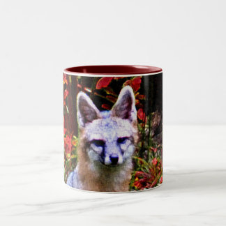 DER GRAUE FUCHS IM HERBST ZWEIFARBIGE TASSE