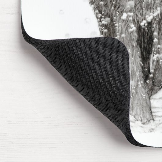 Der graue Schwarze Wolf im Schnee , der wilde Wint Mousepad (Ecke)