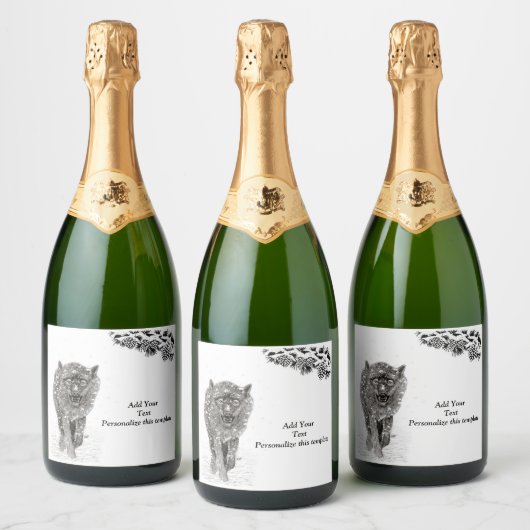 Der graue Schwarze Wolf im Schnee , der wilde Wint Schaumweinetikett (Flaschen)