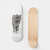Der graue Schwarze Wolf im Schnee , der wilde Wint Skateboard (Vorderseite)