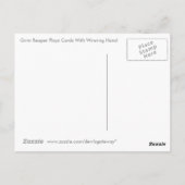 Der grimmige Sensenmann spielt Karten mit der Hand (Rückseite)