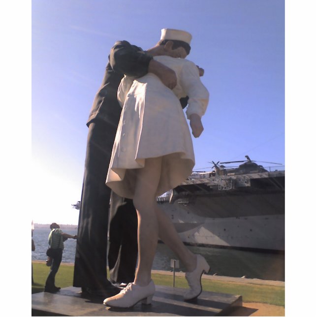 Der große Kuss in der San Diego Foto-Skulptur Freistehende Fotoskulptur (Vorne)