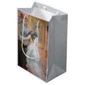 Der Haarstil (von Berthe Morisot) Mittlere Geschenktüte (Vorderseite Schrägansicht)