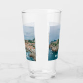 Der Hafen von Dubrovnik und das Glas aus dem Stadt (Links)