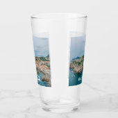 Der Hafen von Dubrovnik und das Glas aus dem Stadt (Rechts)