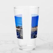 Der Hafen von Dubrovnik und die nachts beleuchtete Glas (Rechts)