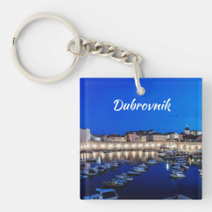 Der Hafen von Dubrovnik und die nachts beleuchtete Schlüsselanhänger