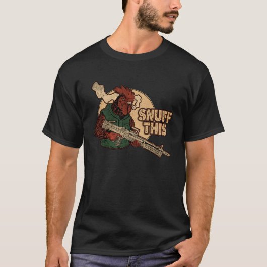 Der Hahn schnupft das T-Shirt (Vorderseite)