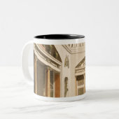 Der Hall, Carlton Haus Zweifarbige Tasse (Vorderseite Links)