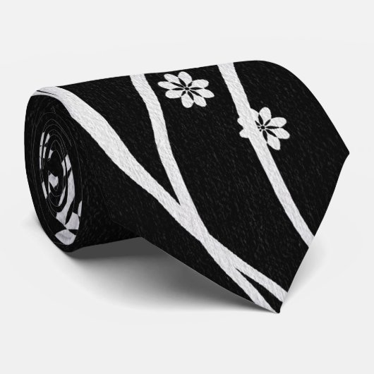 Der Hals-Krawatte der weißen schwarzen seidigen Krawatte (Gerollt)