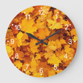 Der Herbst hinterlässt eine große Wall-Uhr Wanduhr