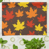 Der Herbst hinterlässt farbenfrohe Muster Geschirrtuch (Gefaltet)