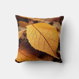 Der Herbst hinterlässt gelbe, schöne klassische Ku Kissen