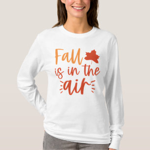 Der Herbst ist in der Luft witzige Herbstblätter T-Shirt