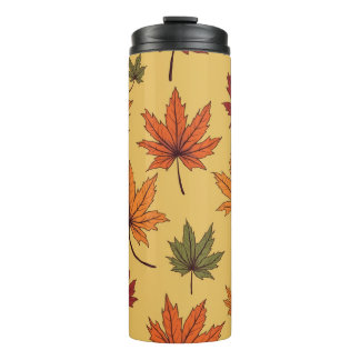 Der Herbst lässt den Wärmespeicher Thermosbecher