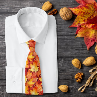 Der Herbst verlässt. Herbstlaube, farbenfrohe Blät Krawatte
