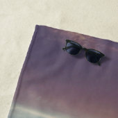 Der herrliche Sonnenaufgang über dem Meer Strandtuch (Beispiel)