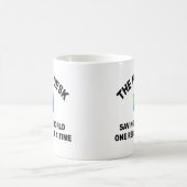 Der Hilfsschreibtisch - Retten der Welt Kaffeetasse (Mittel)