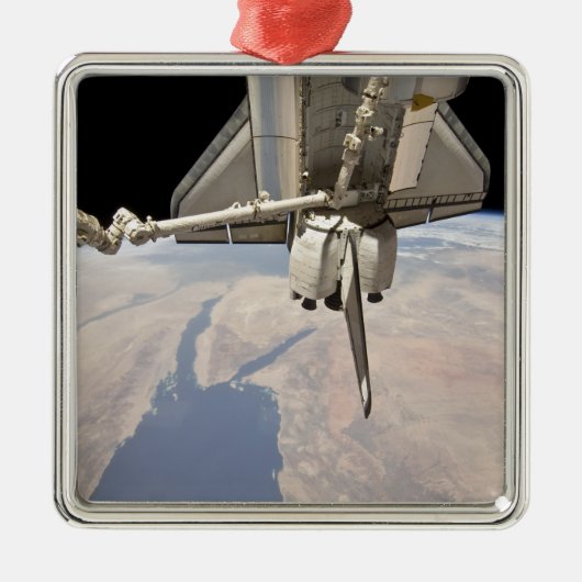 Der hintere Abschnitt des dockten Space Shuttles Silbernes Ornament (Vorne)