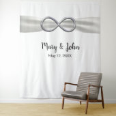 Der Hintergrund der Hochzeitsfeier in weißem Ribbo Wandteppich (Beispiel)