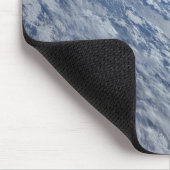 Der Horizont der Erde gegen die Schwärze des Weltr Mousepad (Ecke)