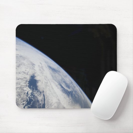 Der Horizont der Erde und die Schwärze des Weltrau Mousepad (Mit Mouse)