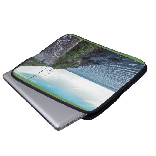 Der Horizont über der Irischen See Laptopschutzhülle (Vorne Knopf)