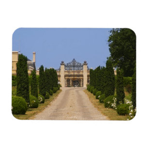 Der imposante Eingang von Chateau Haut Sarpe, der Magnet