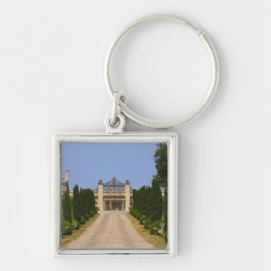 Der imposante Eingang von Chateau Haut Sarpe, der Schlüsselanhänger