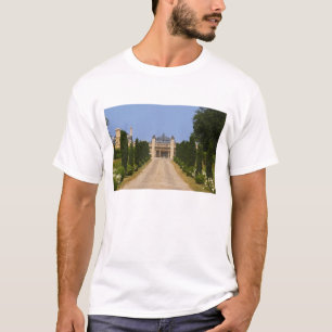 Der imposante Eingang zu Chateau Haut Sarpe, der T-Shirt