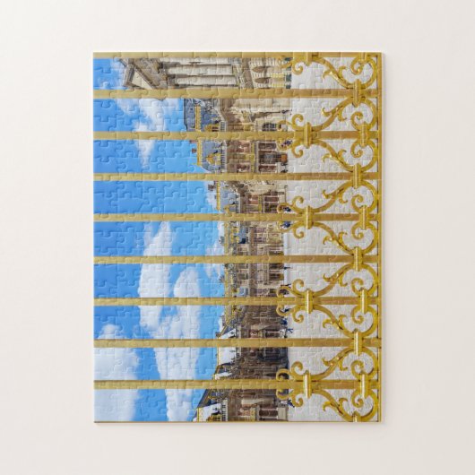 Der Innenhof des Versailles Palace durch das Tor Puzzle (Vertikal)
