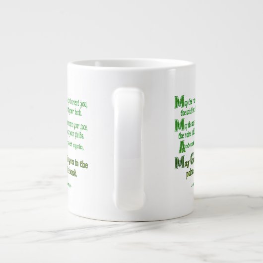 Der irische Segen lässt den Weg aufsteigen, um dic Jumbo-Tasse (Rückseite)