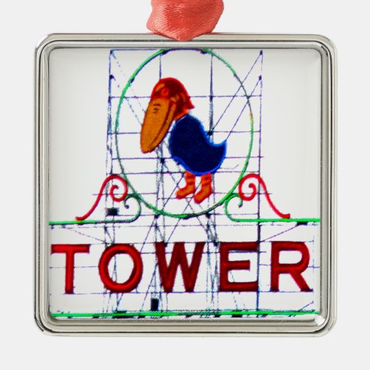 Der Jayhawk Turm Ornament Aus Metall (Vorne)