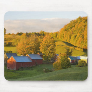 Der Jenne Bauernhof in Woodstock, Vermont. Fall. 2 Mousepad