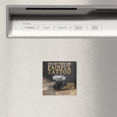 Der Junge mit dem schmerzhaften Tattoo-Quadrat-Mag Magnet (In Situ (Geschirrspüler))