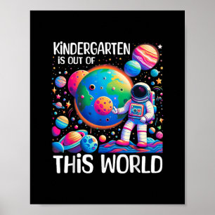 Der Kindergarten ist aus dieser Welt zurück zur Sc Poster