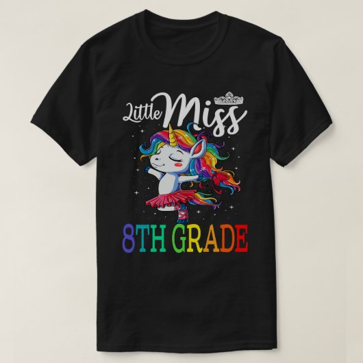 Der kleine Miss 8. Schultag Gi T-Shirt (Design vorne)