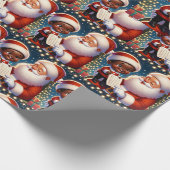 Der kleine schwarze Junge auf dem Schoß des Weihna Geschenkpapier (Ecke)