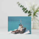 Der kleine Umarmer, der Postkarte haben könnte (Stehend Vorderseite)