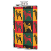 Der kluge portugiesische Wasserhund Flachmann (Links)