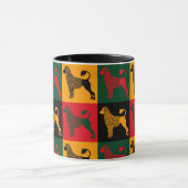 Der kluge portugiesische Wasserhund Tasse (Zentrum)