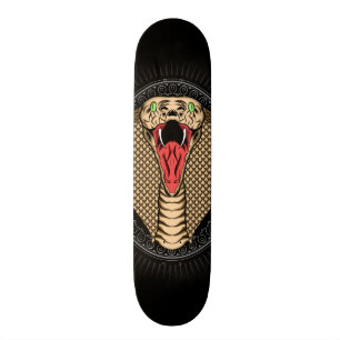Der Kobra-Kopf Skateboard