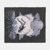 Der Kollaps - Techno-Dystopian Streetwear Design Fleecedecke (Vorderseite (Horizontal))