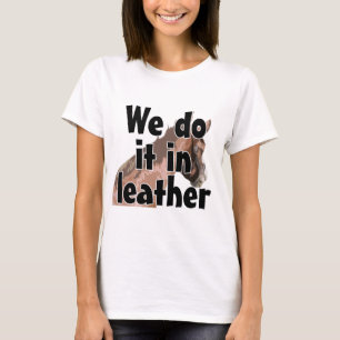 Der Kopf des Pferds - wir tun ihn im Leder T-Shirt