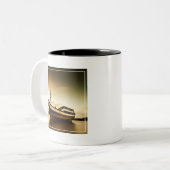 Der Körper alten Schiffs | Bali, Indonesien Zweifarbige Tasse (Vorderseite Links)