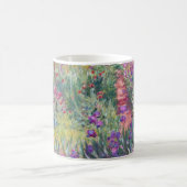 Der Künstlergarten in Giverny von Claude Monet Kaffeetasse (Mittel)
